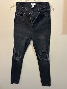 Forever 21 Black Skinny Ripped Knee Jeans